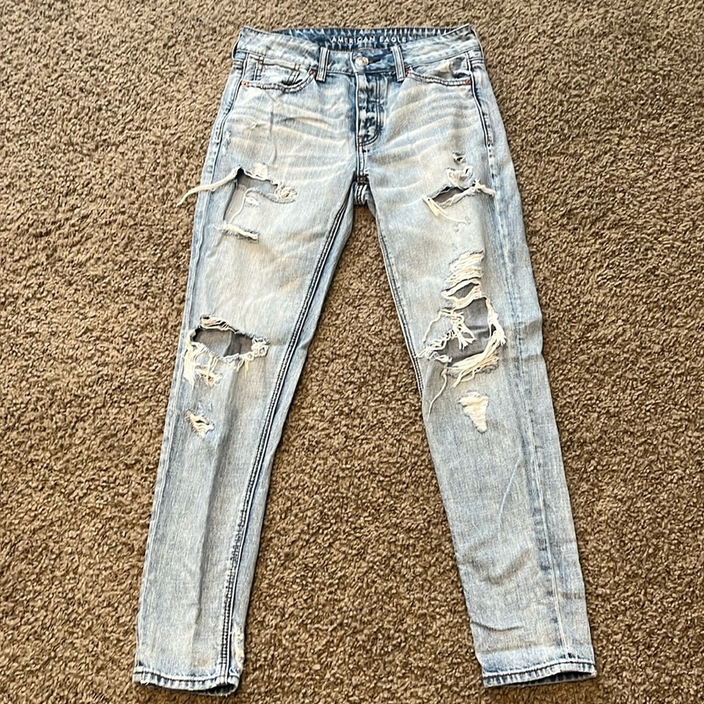 American Eagle women’s jeans